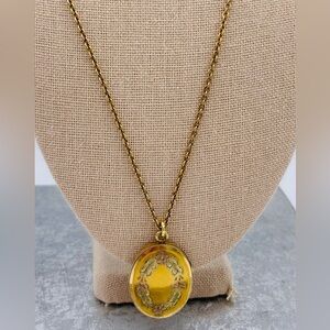Vintage Marked LMFGC 1/20 12K Elegant Gold Floral Design Locket And Necklace